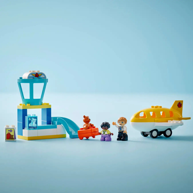 LEGO DUPLO - FIRST TIME AT THE AIRPORT