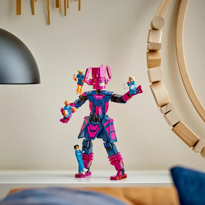 LEGO MARVEL - Fantastic Four vs. Galactus Construction Figure
