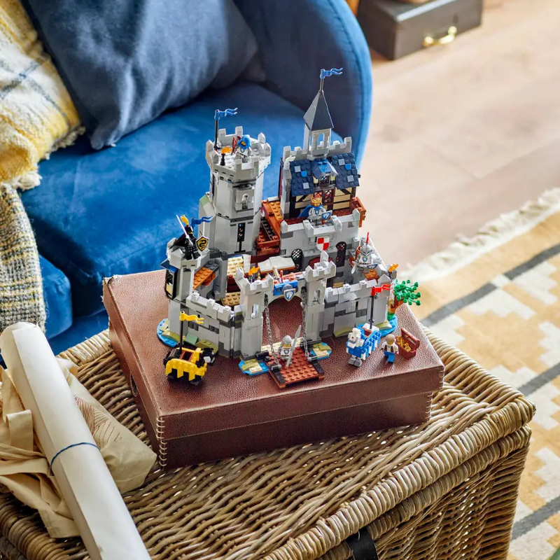 LEGO CREATOR - MEDIEVAL HORSE KNIGHT CASTLE