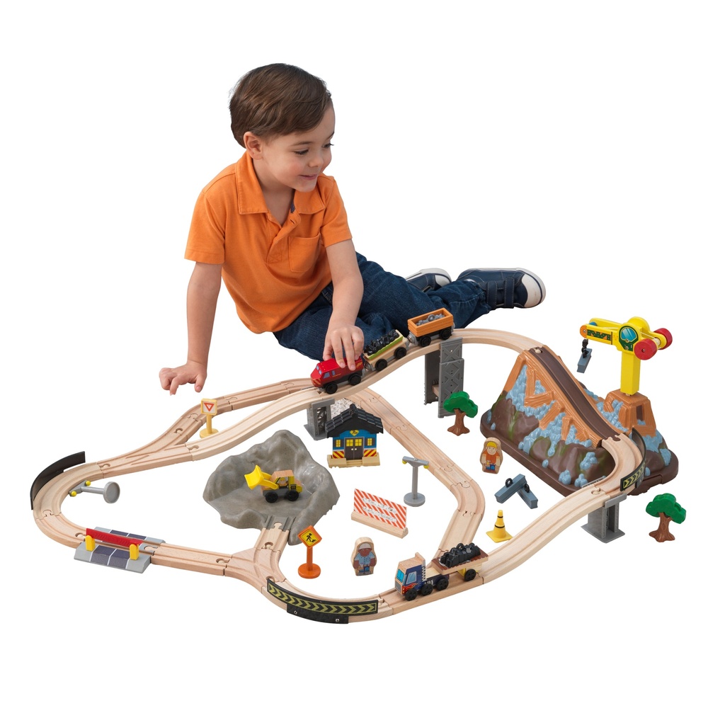 KIDKRAFT BUCKET TOP CONSTRUCTION TRAIN SET (17805)