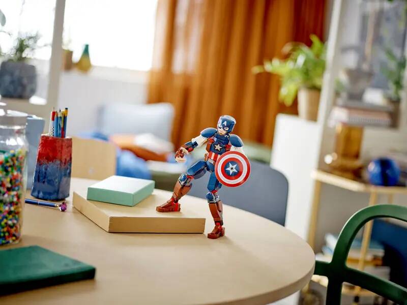 LEGO MARVEL  - CAPTAIN AMERICA CONSTRUCTION FIGURE