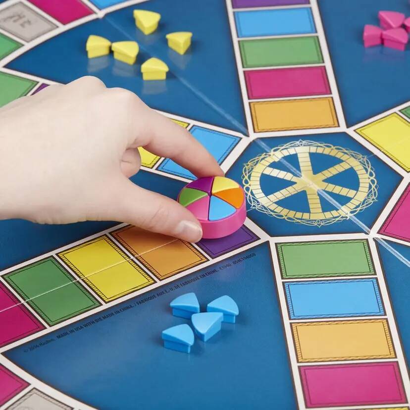 TRIVIAL NEW CLASSIC EDITION - ΕΠΙΤΡΑΠΕΖΙΟ