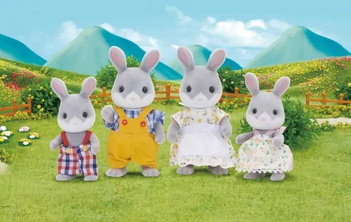 SYLVANIAN COTTONTAIL RABBIT FAMILY 