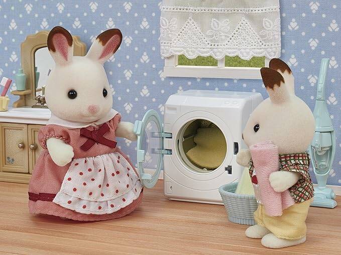 SYLVANIAN LAUNDRY & VACUUM CLEANER