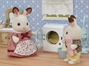 SYLVANIAN LAUNDRY & VACUUM CLEANER