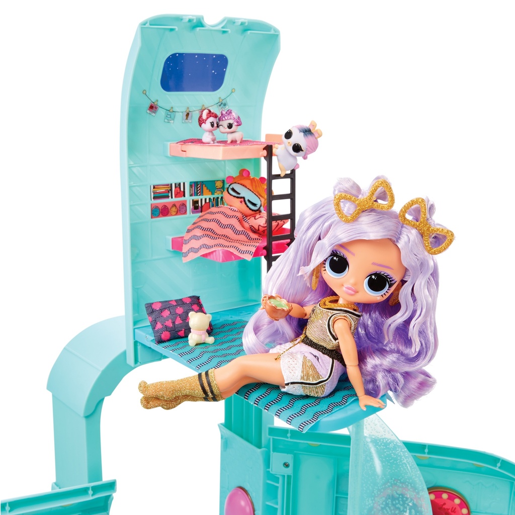 L.OL SURPISE OMG GLAMPER NEW