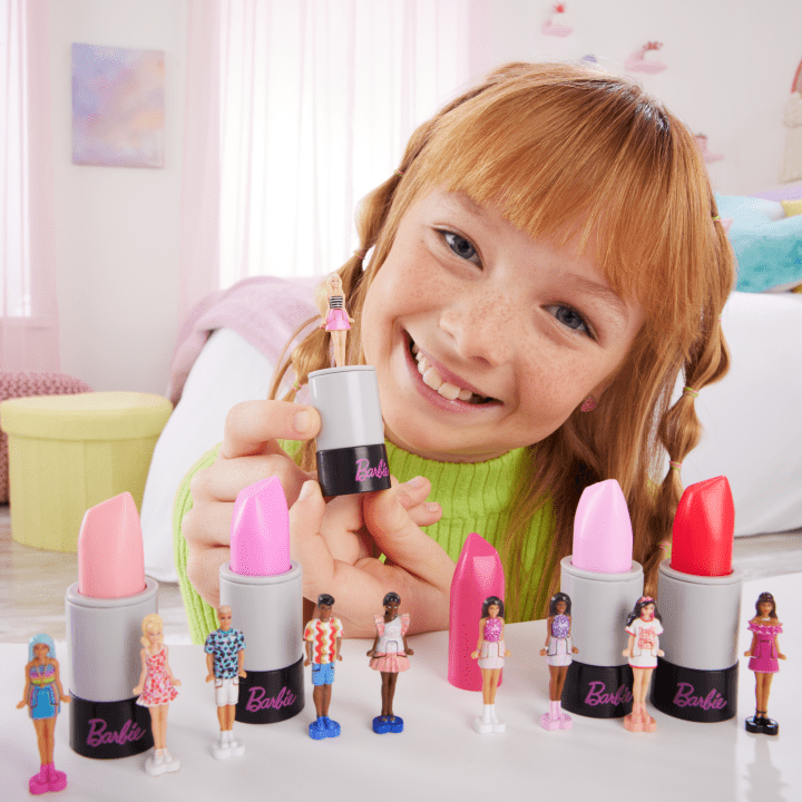 BARBIE LAND MINI FASHIONISTA DOLL (10 SXEDIA)