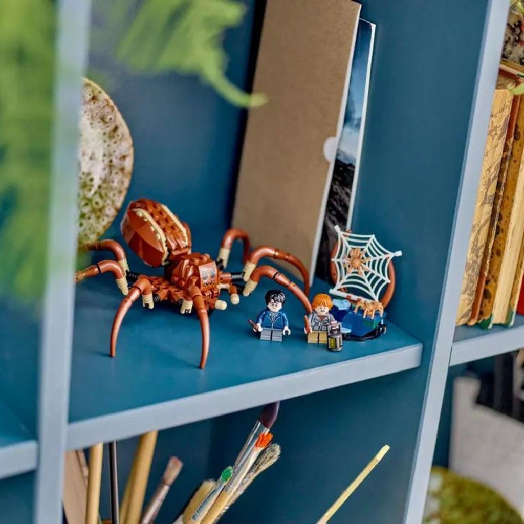 LEGO HARRY POTTER - ARAGOG IN THE FORBIDDEN FOREST™