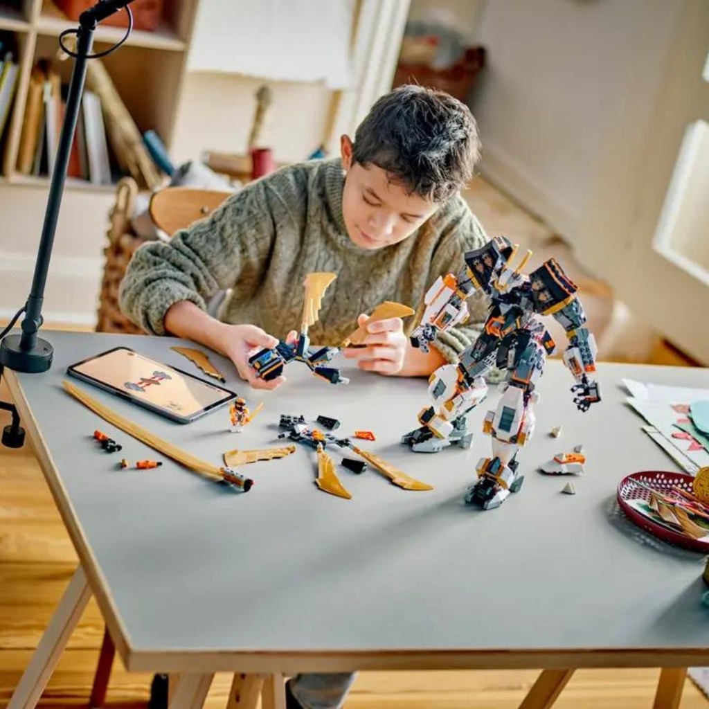 LEGO NINJAGO - COLE'S TITAN DRAGON MECH