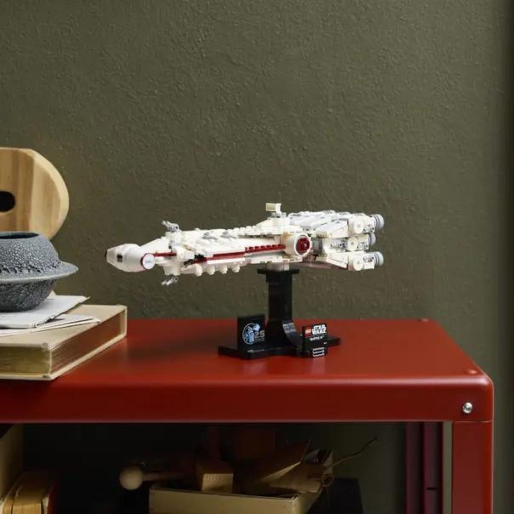 LEGO STAR WARS - TANTIVE IV™