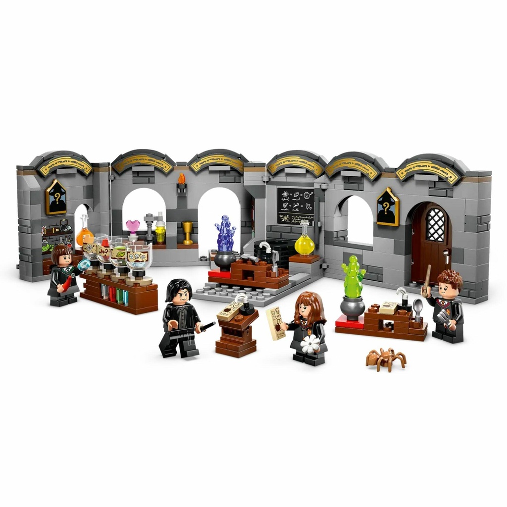 LEGO HARRY POTTER - HOGWARTS™ CASTLE: POTIONS CLASS