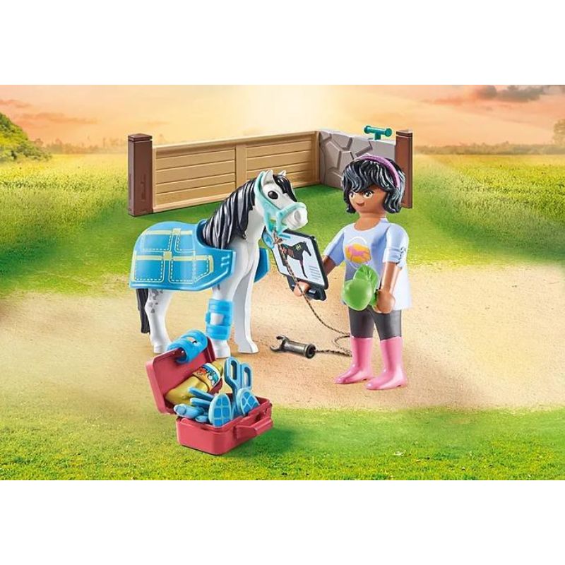 PLAYMOBIL HORSES OF WATERFALL- HORSE THERAPIST