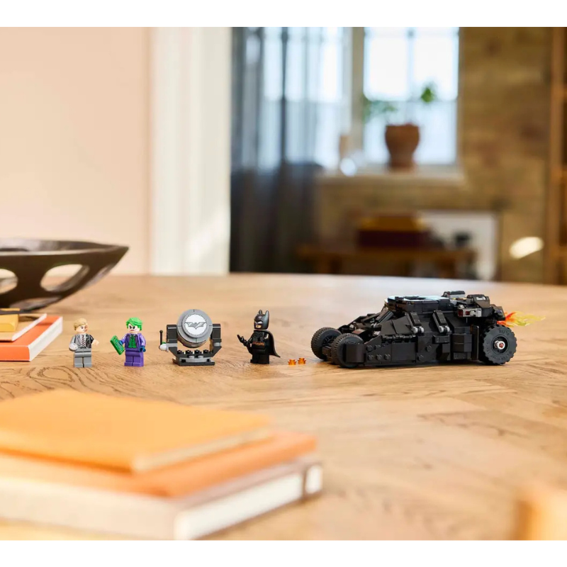 LEGO BATMAN - BATMAN™ TUMBLER VS. TWO-FACE™ & THE JOKE