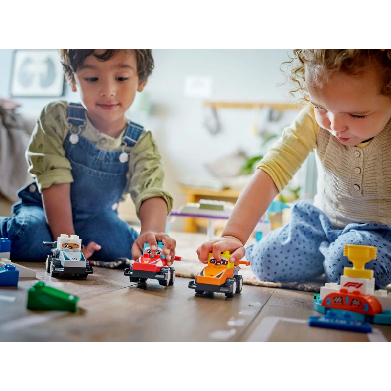 LEGO DUPLO - F1® TEAM RACE CARS & DRIVERS