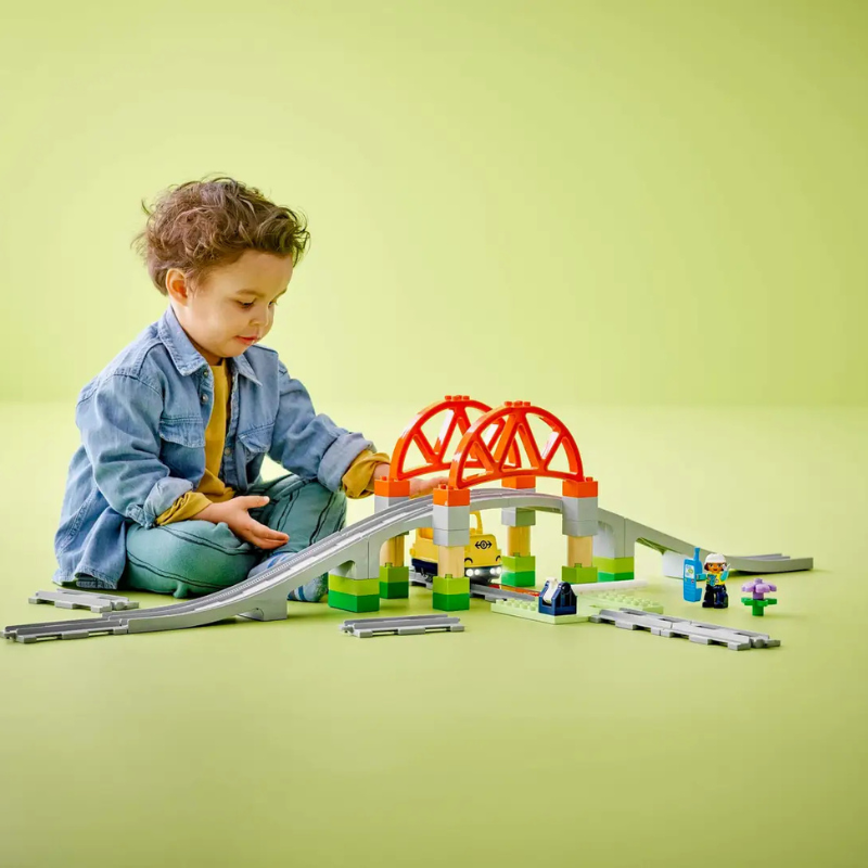 LEGO DUPLO - TRAIN BRIDGE AND TRACKS EXPANSION SET