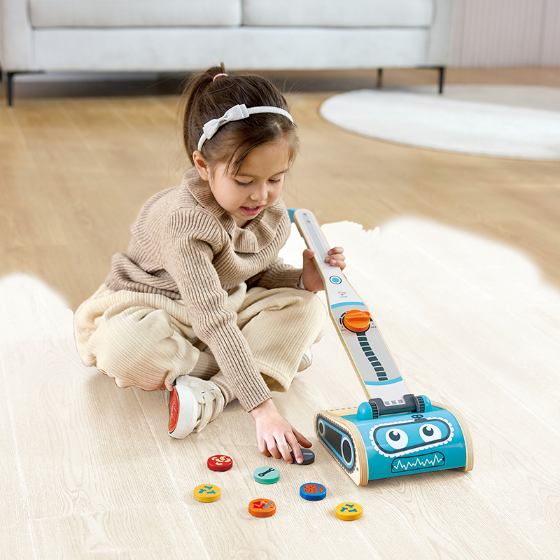 HAPE WOODEN VACUUM PLAYSET