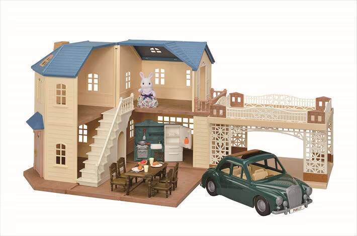 SYLVANIAN LARGE HOUSE WITH CARPOT GIFT